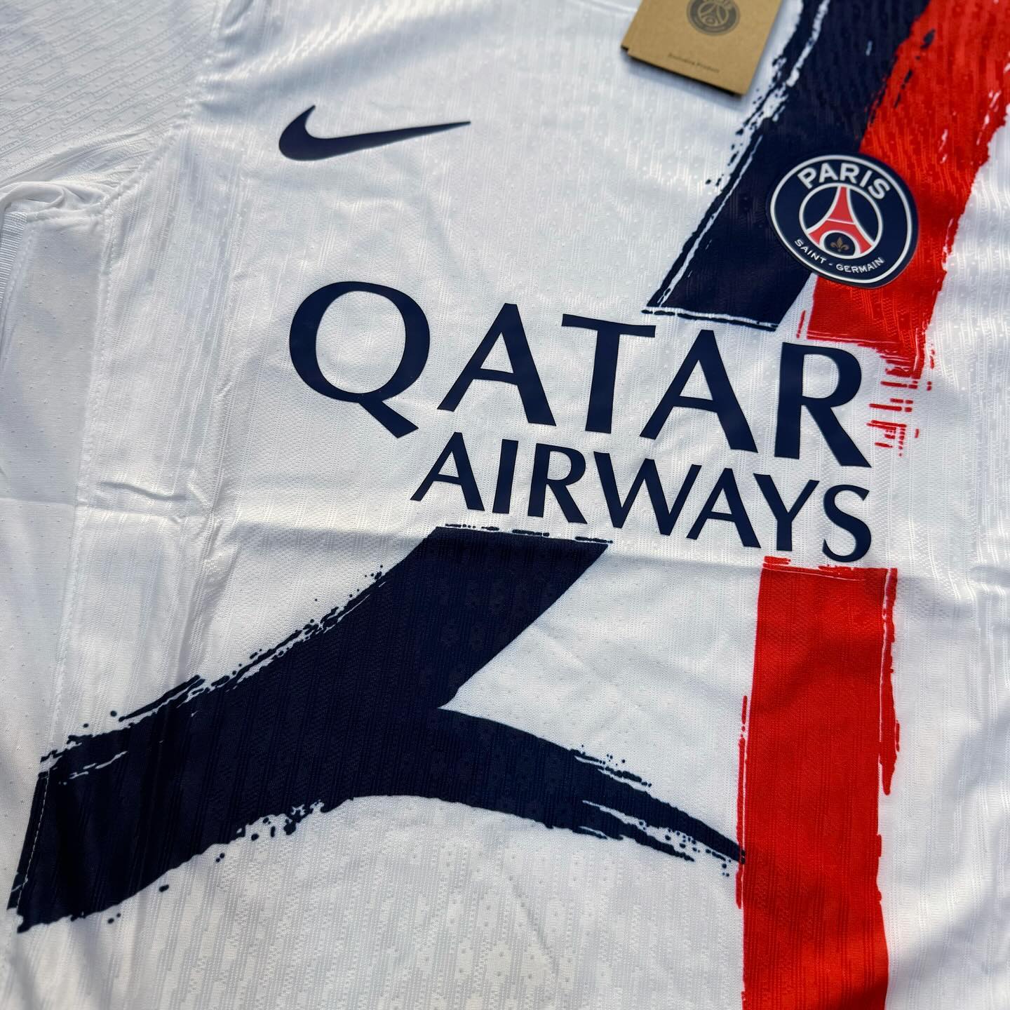 Paris Saint-Germain 2024/25 Away Jersey – Iconic Elegance in Motion