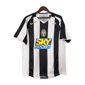 Retro Juventus 2004/05 Home Jersey