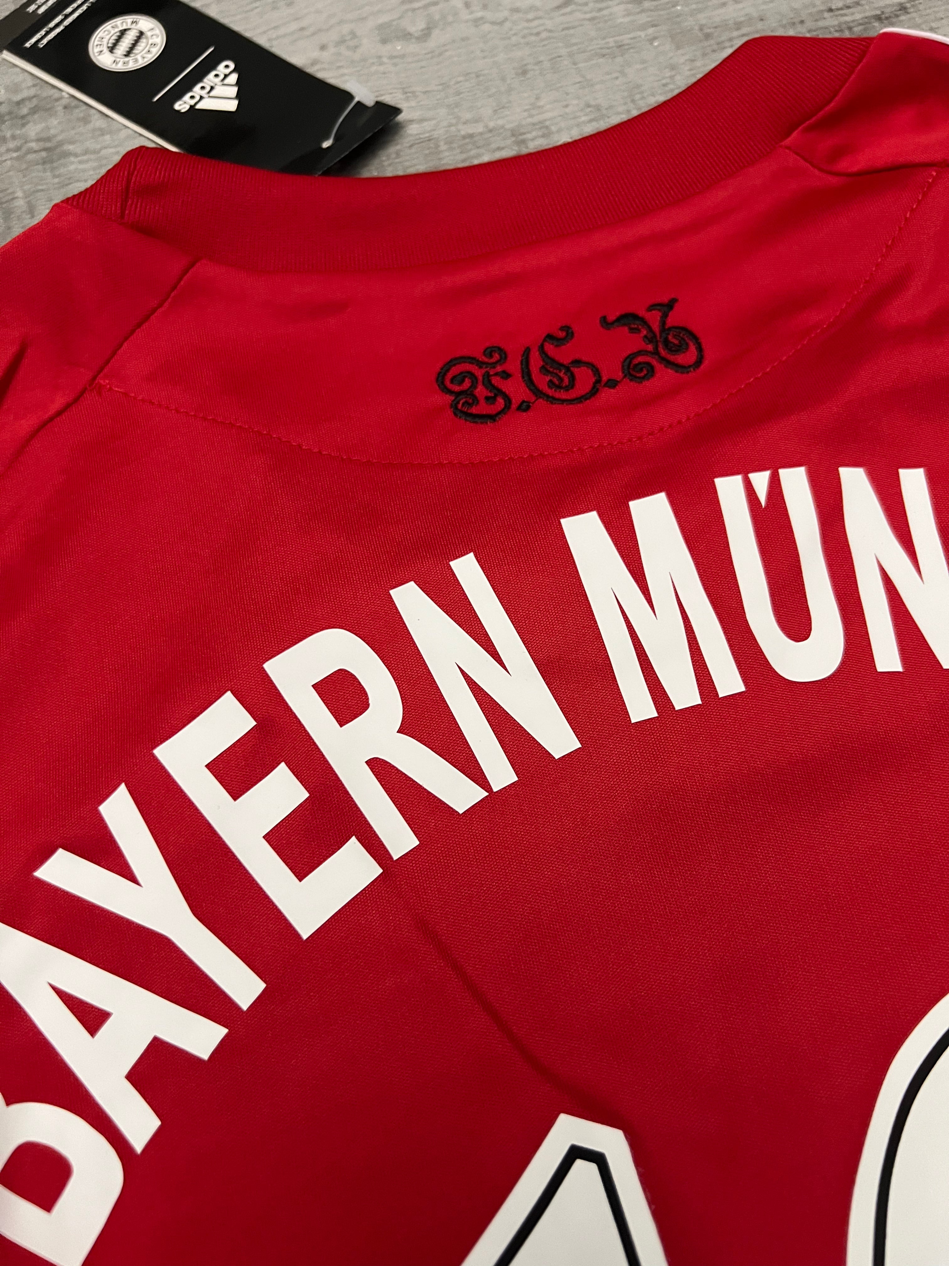 2010-11 - BAYERN MUNICH HOME | RETRO